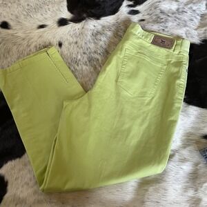 Lauren Jeans Co Ralph Lauren Light Green Size 12 Straight Zippered Leg Capri